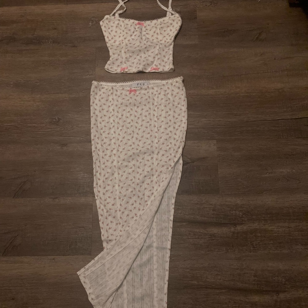 Floral White Skirt Set